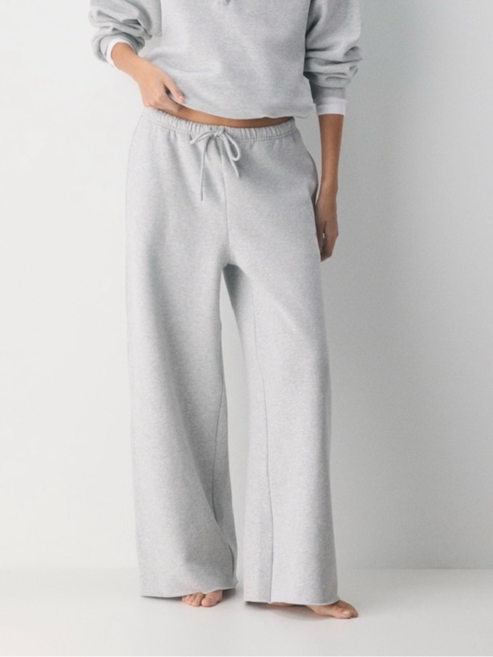 Aritzia Cozy Sweatfleece Mega Flutter Sweatpant Size L